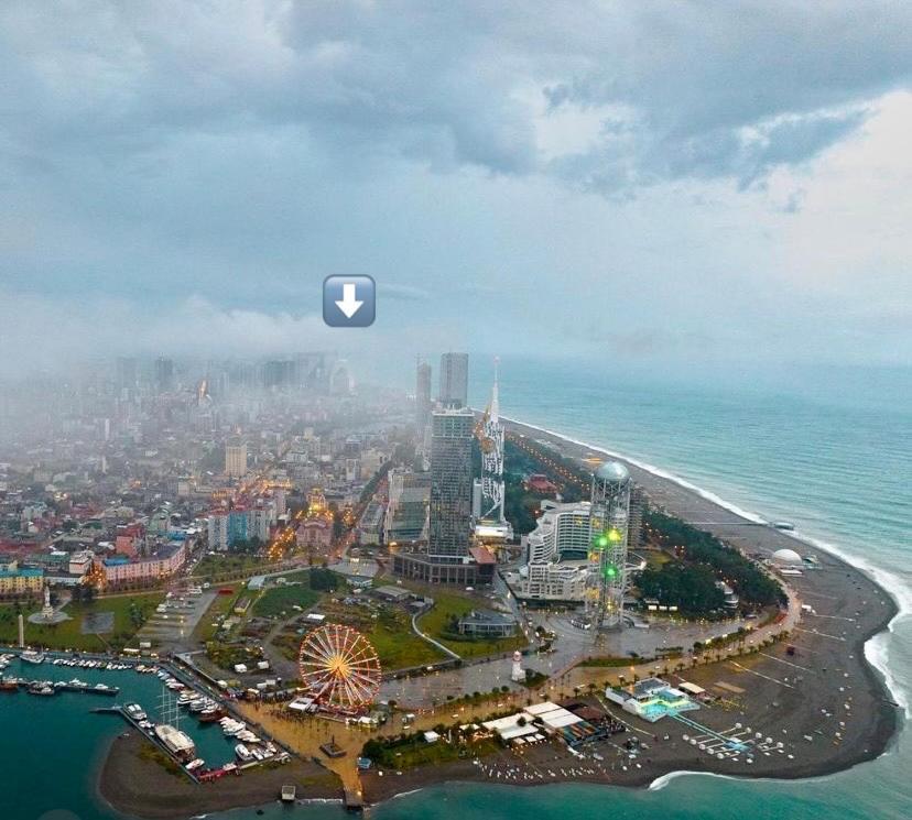 Roini Apartment Batumi Exteriör bild